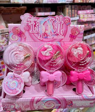 Kit gloss de pirulito com chaveiro BEIJO DE NEVE