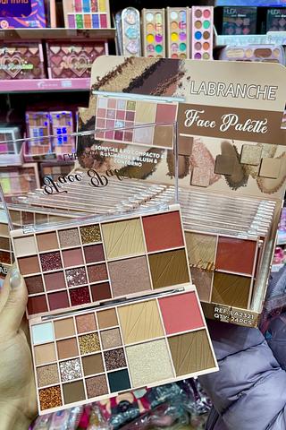 Face palette 4em1 paleta de sombra contorno iluminador blush LABRANCHE