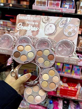 Paleta de sombras com chaveiro Sarah’s beauty