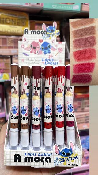 Lápis contorno labial stitch