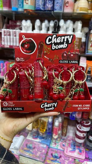 Gloss labial cereja com cheiro pink grape