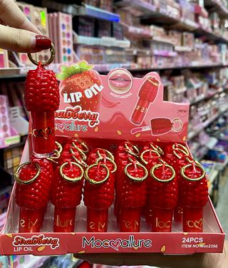 Lip oil morango com chaveiro mocoallure